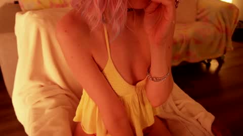Strawberry Emma online show from 07/23/26, 11:46