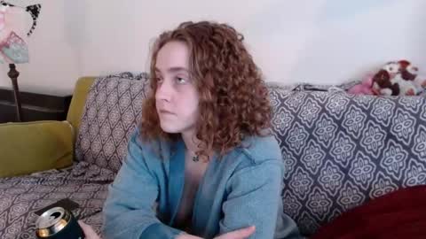 Snapshot of strawberrylotsacake chatting on 02/14/26, 06:26 Strawberrylotsacake online show from 02/14/26, 06:26