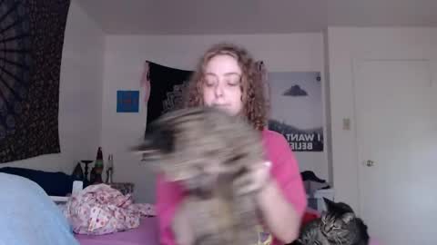 Strawberrylotsacake online show from 05/03/26, 03:18