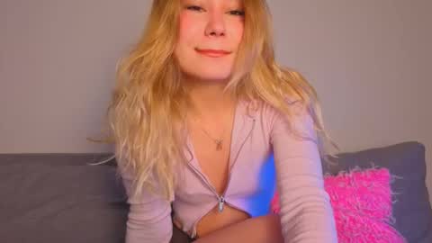 Tati and Lola online show from 03/21/26, 04:06