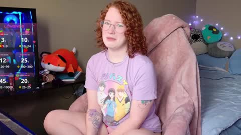 Snapshot of strawberryyfoxie chatting on 01/07/25, 03:12 Foxie online show from 01/07/25, 03:12