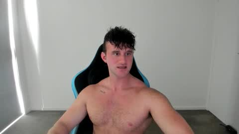 Snapshot of streatmeat chatting on 10/27/25, 12:36 streatmeat online show from 10/27/25, 12:36