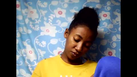 Snapshot of strevah9794 chatting on 02/02/26, 12:15 strevah9794 online show from 02/02/26, 12:15