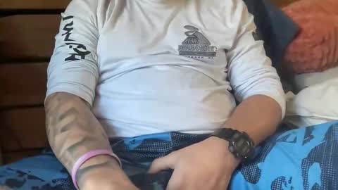 stroking33again online show from 11/19/25, 02:50