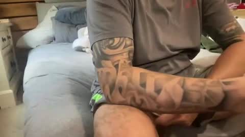 Snapshot of stroking33again chatting on 06/27/26, 04:34 stroking33again online show from 06/27/26, 04:34