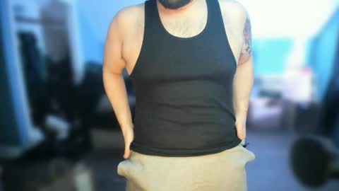 Snapshot of strokingslow420 chatting on 12/03/25, 08:40 Johnny online show from 12/03/25, 08:40