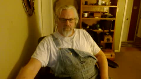 Snapshot of stroknpoker chatting on 03/02/25, 12:11 stroknpoker online show from 03/02/25, 12:11