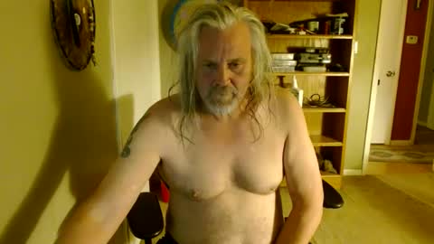 Snapshot of stroknpoker chatting on 10/04/25, 04:10 stroknpoker online show from 10/04/25, 04:10