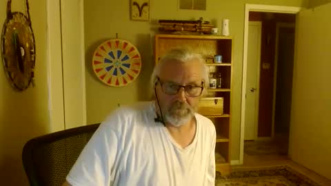 Snapshot of stroknpoker chatting on 10/18/25, 04:48 stroknpoker online show from 10/18/25, 04:48