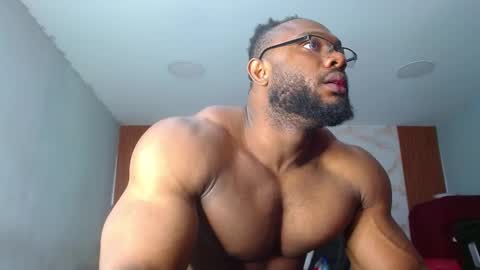 Snapshot of strong_george1 chatting on 10/09/25, 12:41 strong_george1 online show from 10/09/25, 12:41