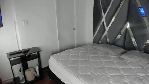 Alexa   online show from 11/18/25, 10:52