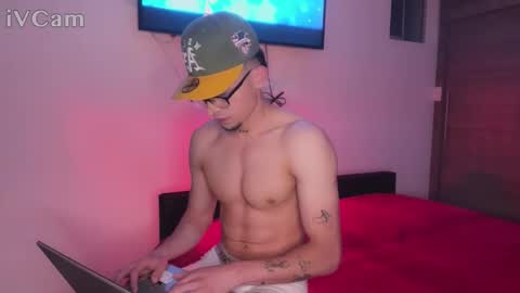 stronghardlatino online show from 10/14/25, 12:44