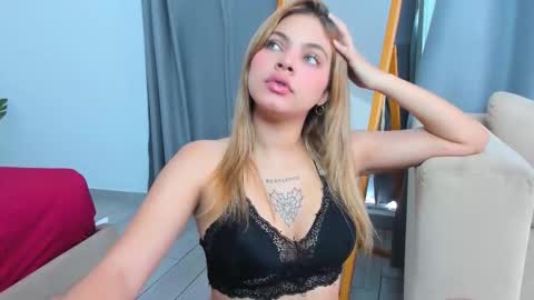 Strong Couple online show from 11/20/25, 07:57