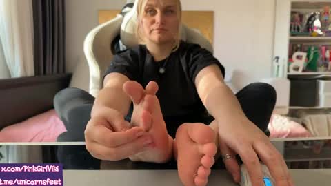 goddess online show from 04/13/26, 02:44