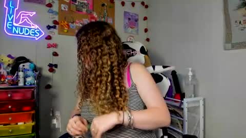 Strwbby online show from 07/31/26, 03:50