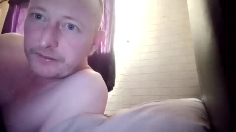 stu_art83 online show from 04/21/26, 06:31