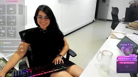 Snapshot of studcb_ chatting on 03/01/25, 03:43 studcb_ online show from 03/01/25, 03:43