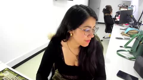 Snapshot of studcb_ chatting on 03/04/25, 02:27 studcb_ online show from 03/04/25, 02:27