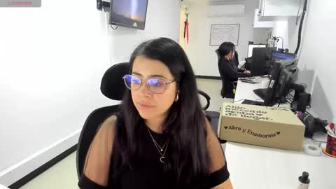 Snapshot of studcb_ chatting on 09/17/25, 07:37 studcb_ online show from 09/17/25, 07:37