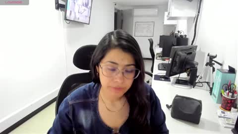 Snapshot of studcb_ chatting on 09/30/25, 10:48 studcb_ online show from 09/30/25, 10:48