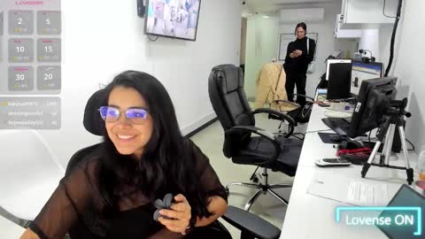 studcb_ online show from 11/06/25, 10:21