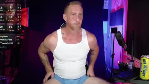Snapshot of studforyouall chatting on 08/09/26, 03:23 Ryan Long online show from 08/09/26, 03:23