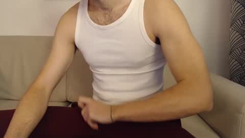 Stud From Paris online show from 01/15/25, 11:21