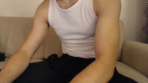 Stud From Paris online show from 02/20/25, 05:18