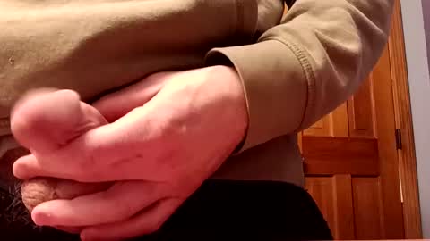 Snapshot of studmuffinizer3000 chatting on 03/02/25, 02:00 Stud online show from 03/02/25, 02:00