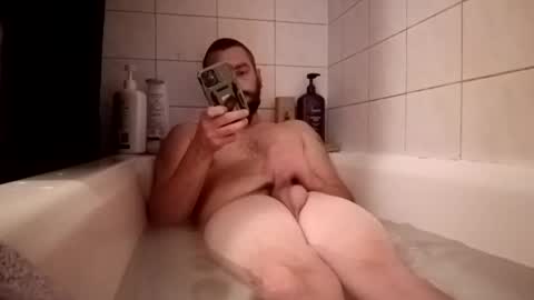 Snapshot of studmuffinizer3000 chatting on 10/16/25, 04:13 Stud online show from 10/16/25, 04:13