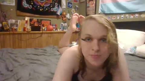 stupidslutjess online show from 05/22/26, 06:53