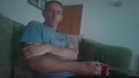 Snapshot of stuuuey73 chatting on 06/08/26, 04:13 stuuuey73 online show from 06/08/26, 04:13