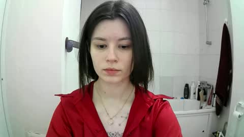 Snapshot of style_bliss chatting on 10/05/25, 08:45 Eva online show from 10/05/25, 08:45