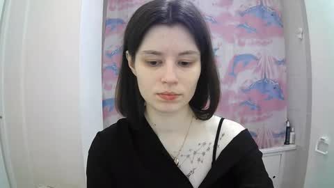 Snapshot of style_bliss chatting on 10/13/25, 03:12 Eva online show from 10/13/25, 03:12