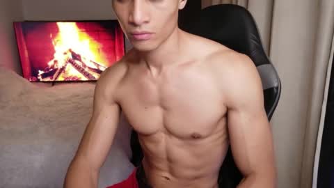 Snapshot of stylishman01 chatting on 04/14/26, 01:39 stylish man online show from 04/14/26, 01:39