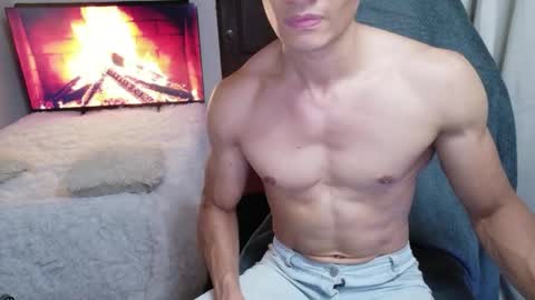 Snapshot of stylishman01 chatting on 05/20/26, 07:20 stylish man online show from 05/20/26, 07:20
