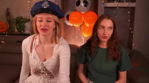 Snapshot of suannedoriean chatting on 11/02/25, 03:20 Mure online show from 11/02/25, 03:20