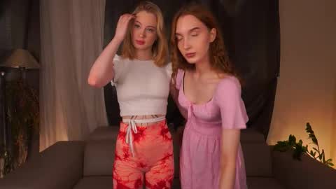 Snapshot of suannedoriean chatting on 11/08/25, 02:56 Mure online show from 11/08/25, 02:56