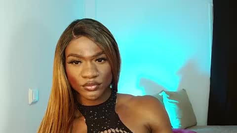 Snapshot of suannyklatten_ chatting on 03/06/25, 02:29 Suanny Klatten It is my account independent online show from 03/06/25, 02:29