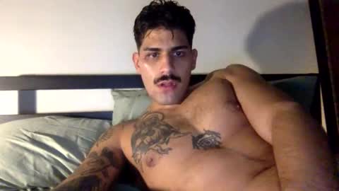 Snapshot of suaveces chatting on 11/23/25, 04:12 suaveces online show from 11/23/25, 04:12