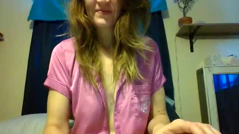 Snapshot of sub4you69brat chatting on 02/03/25, 02:45 sub4you69brat online show from 02/03/25, 02:45