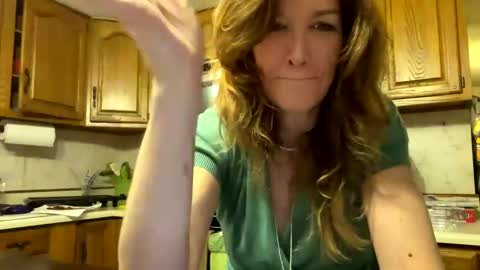 Snapshot of sub4you69brat chatting on 03/06/25, 10:36 sub4you69brat online show from 03/06/25, 10:36