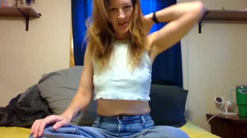 Snapshot of sub4you69brat chatting on 11/03/25, 04:19 sub4you69brat online show from 11/03/25, 04:19