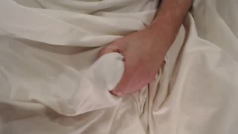 Snapshot of sub_to_serve chatting on 11/18/25, 10:36 sub_to_serve online show from 11/18/25, 10:36