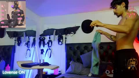 subarashi_ishi69 online show from 06/09/26, 07:03