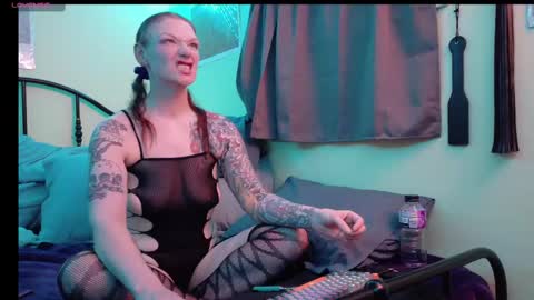 Snapshot of subbypunkruby77 chatting on 10/02/25, 02:18 SubbyPunkRuby online show from 10/02/25, 02:18