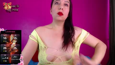Snapshot of sublimesquirt chatting on 01/14/25, 10:34 andrea online show from 01/14/25, 10:34