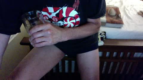 Snapshot of submitted4u chatting on 05/31/26, 01:47 Submitted4u online show from 05/31/26, 01:47