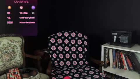 Polly online show from 05/27/26, 04:37