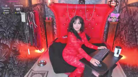 Yunna online show from 10/14/25, 04:19